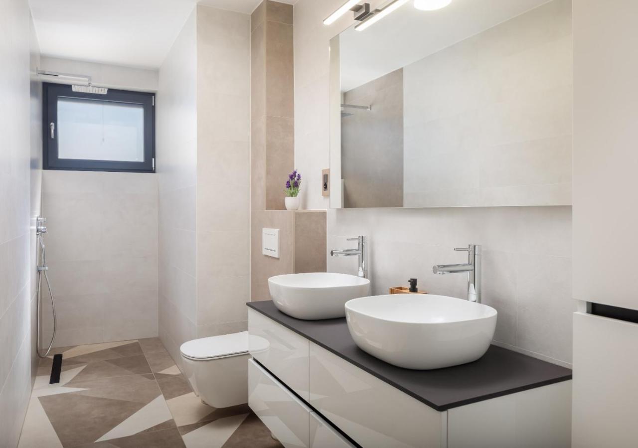 Luxury Apartment Sea Pakoštane Exterior foto