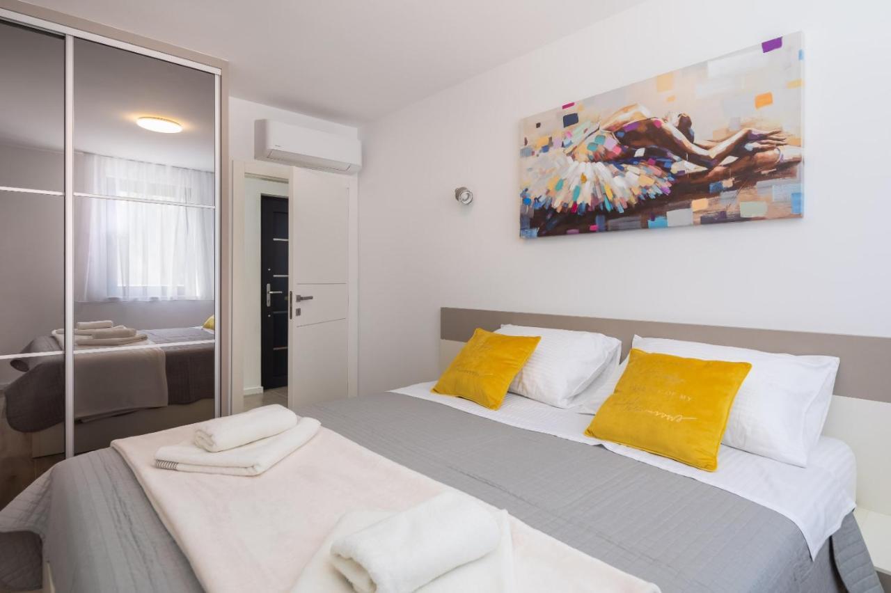 Luxury Apartment Sea Pakoštane Exterior foto