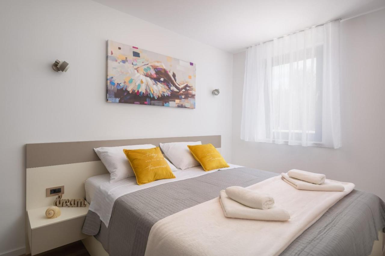 Luxury Apartment Sea Pakoštane Exterior foto